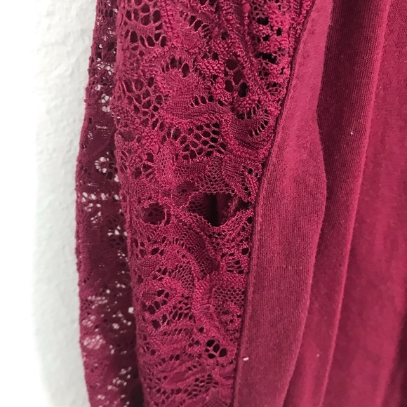 Maroon long Sleeve Ambiance Maternity shirt (large) - Picture 5 of 6